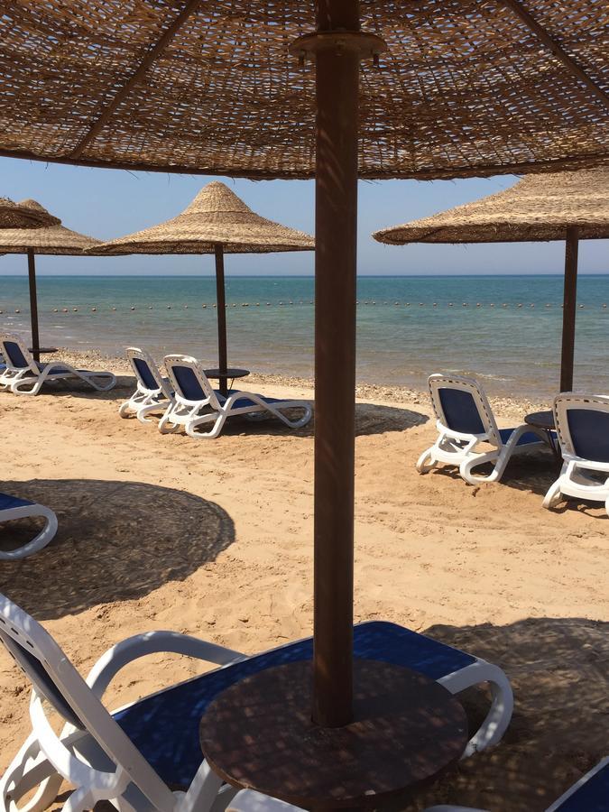 Chalet Porto South Beach - Beach Front Sea View 아인 수크나 외부 사진