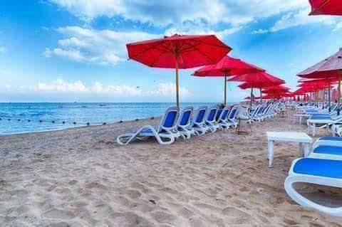 Chalet Porto South Beach - Beach Front Sea View 아인 수크나 외부 사진