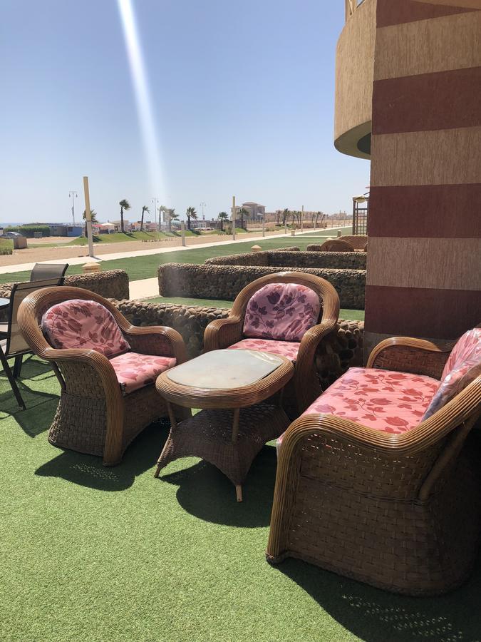 Chalet Porto South Beach - Beach Front Sea View 아인 수크나 외부 사진